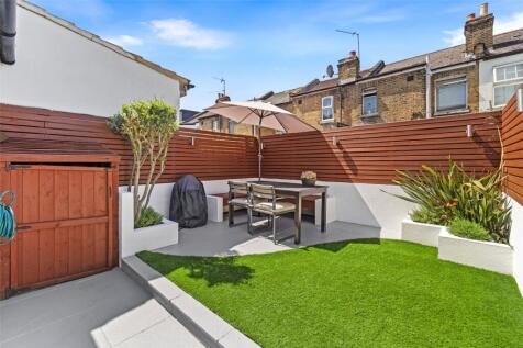 Hamilton Road, Twickenham, TW2