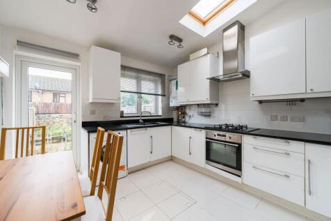 Transom Square, Isle Of Dogs, London, E14