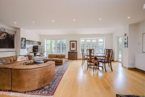 Peregrine Way, Wimbledon, SW19