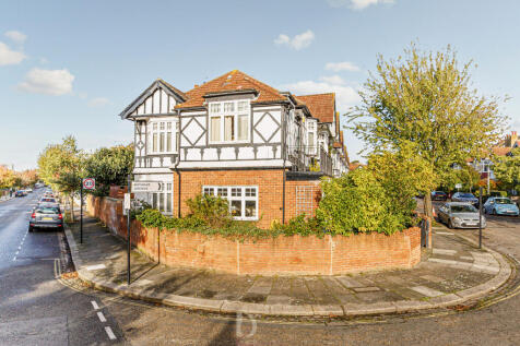 Rathgar Avenue, Ealing, W13