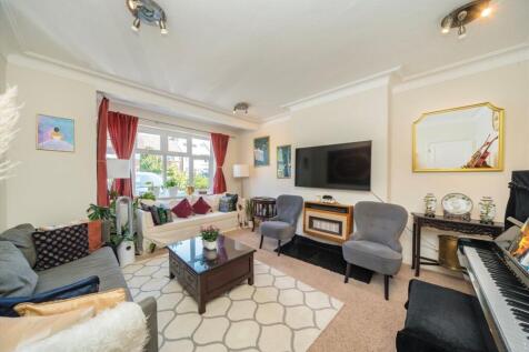 Springfield Avenue, Raynes Park