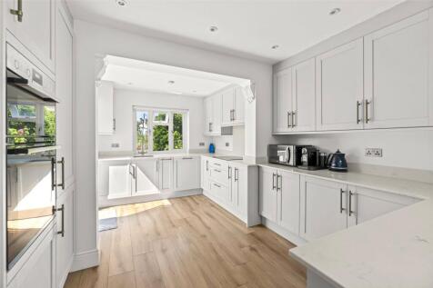 Fourth Cross Road, Twickenham, TW2