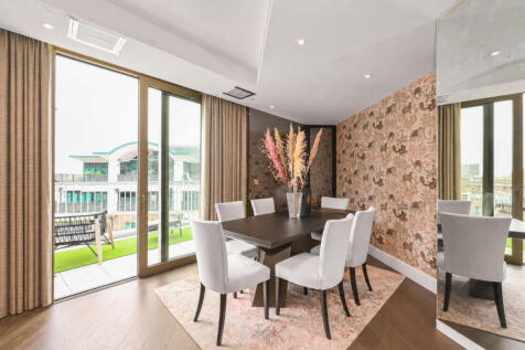Royal Warwick Square, Kensington, W14