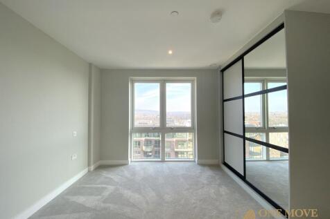 Kidbrooke Village by Berkeley, Cairncross House, SE3