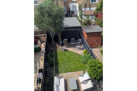 Fairlight Road, Tooting, SW17