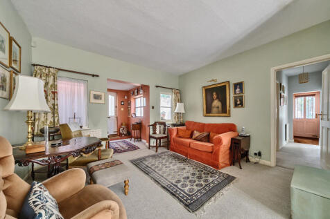 Gomer Place, Teddington, TW11