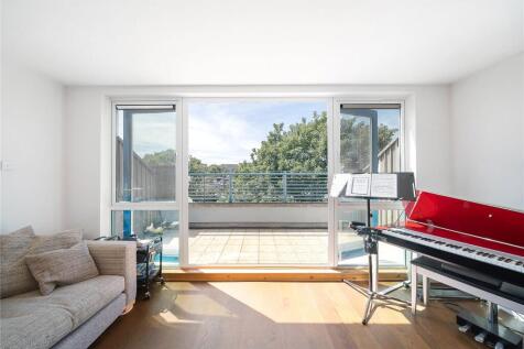 Chiswick View, Acton Lane, W4