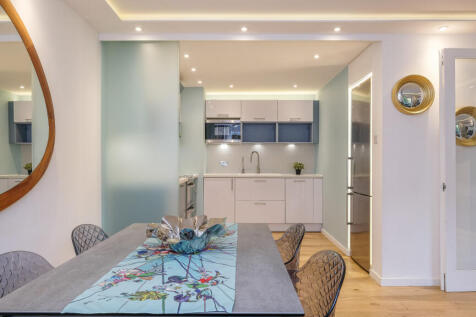Admiral Walk, London, W9