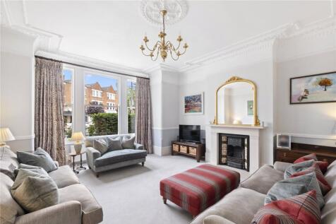 Huron Road, SW17