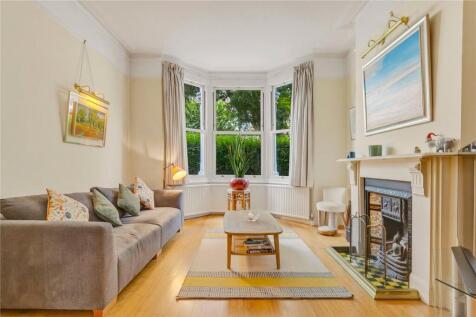 Stormont Road, SW11