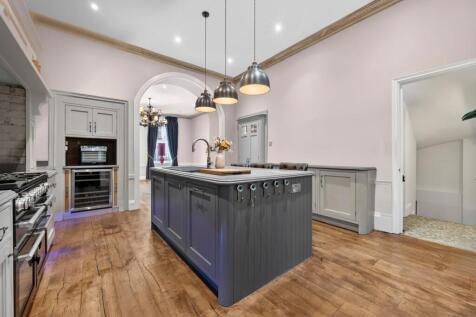 John Street, London, 
Bloomsbury, WC1N