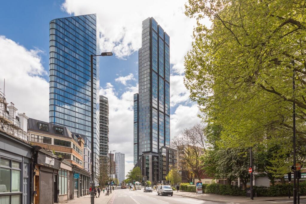 Carrara Tower, 
1 Bollinder Place, EC1V