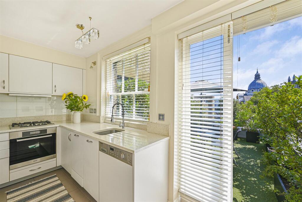 Ennismore Gardens, Knightsbridge, SW7