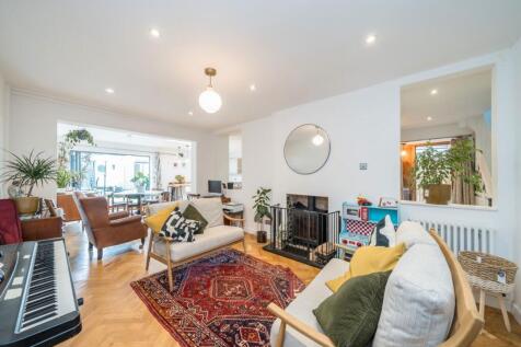 Arlington Close, Twickenham