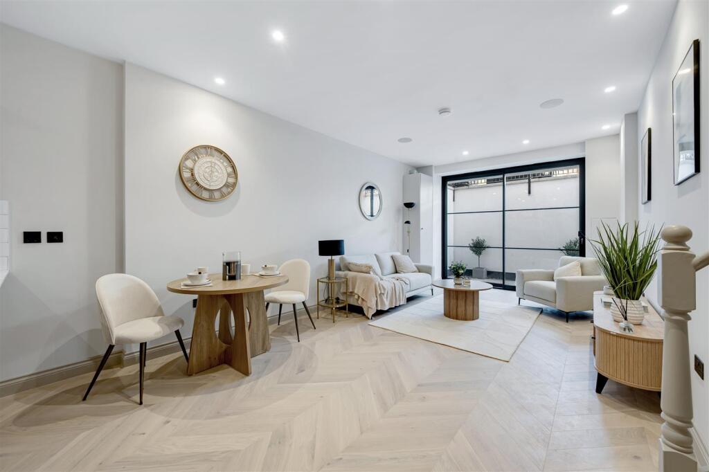 Gordon Road, W5