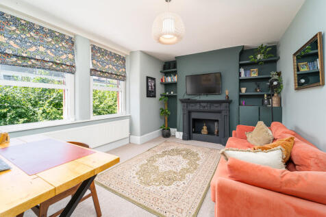 Halton Road, Islington, London, N1