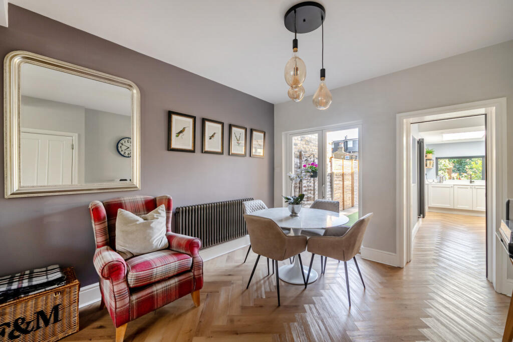Heathfield North, Twickenham, TW2