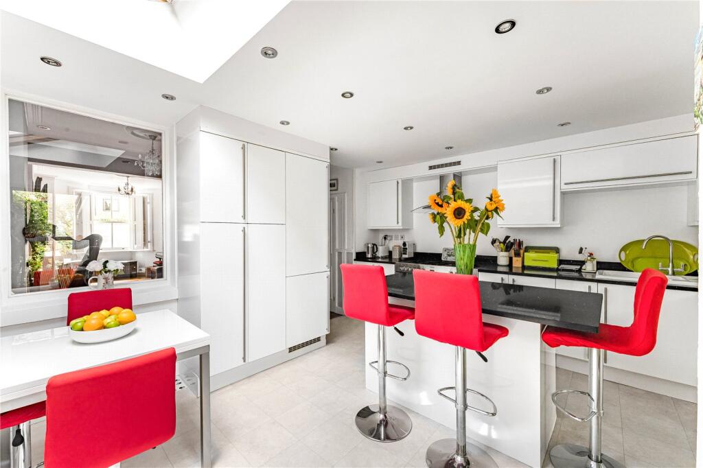 Medway Road, London, E3