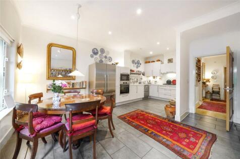 Torriano Avenue, London, NW5