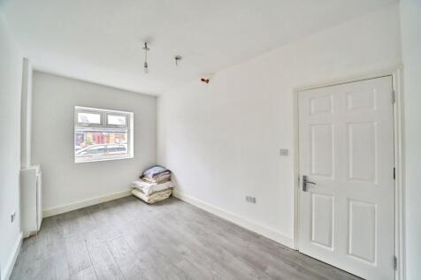 Cann Hall Road, London, E11