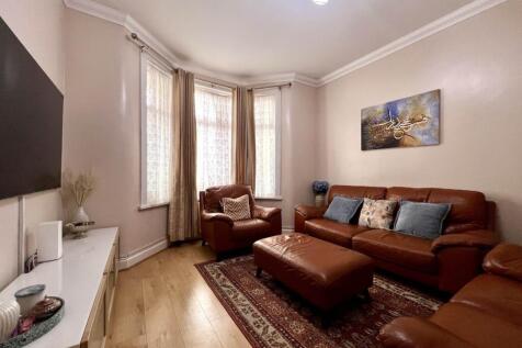 Sherrard Road, London, E7 8DW