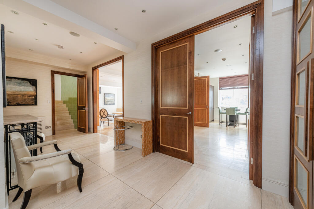 Cheval House, Montpelier Walk, Knightsbridge, SW7