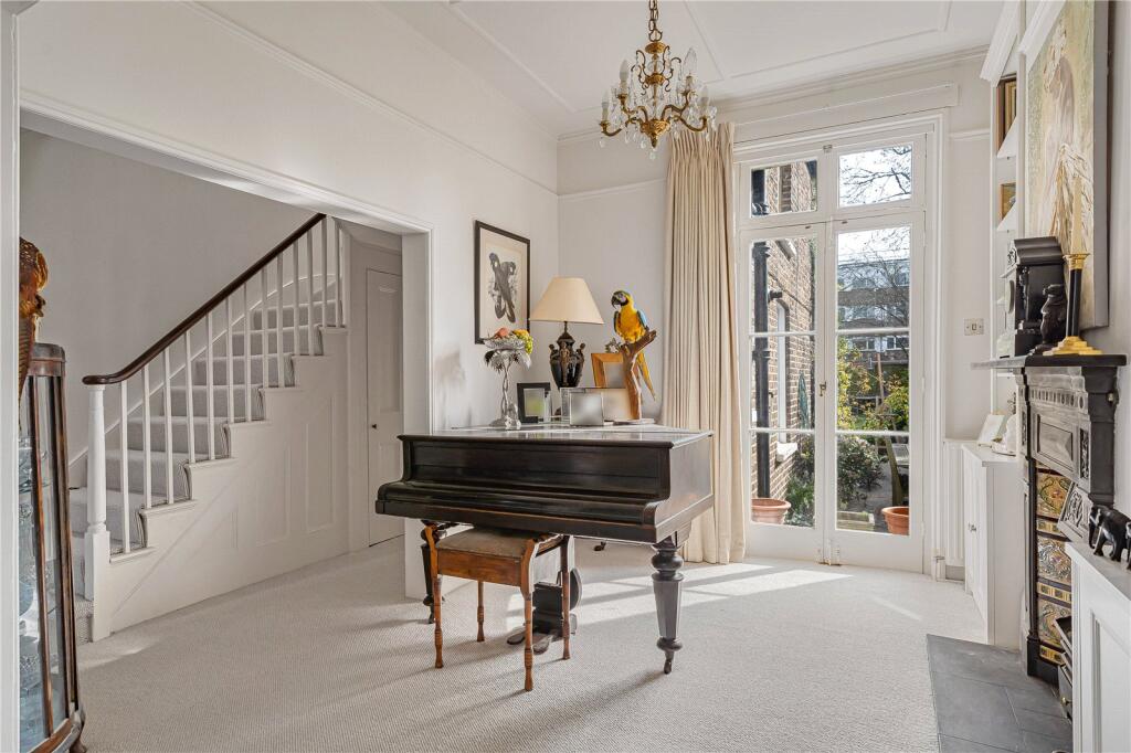The Grove, London, W5