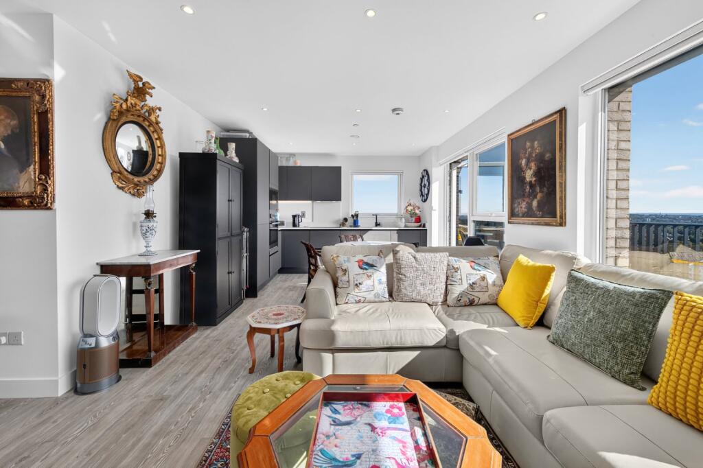 Meeches House, 
3 Pavana Square, TW8