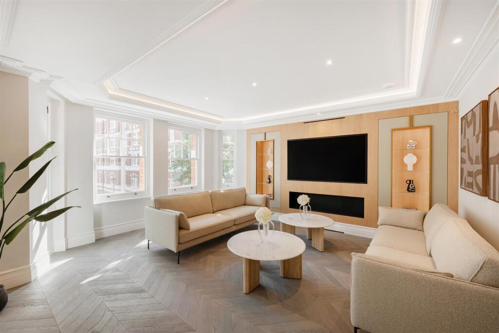 Drayton Gardens, Chelsea, SW10