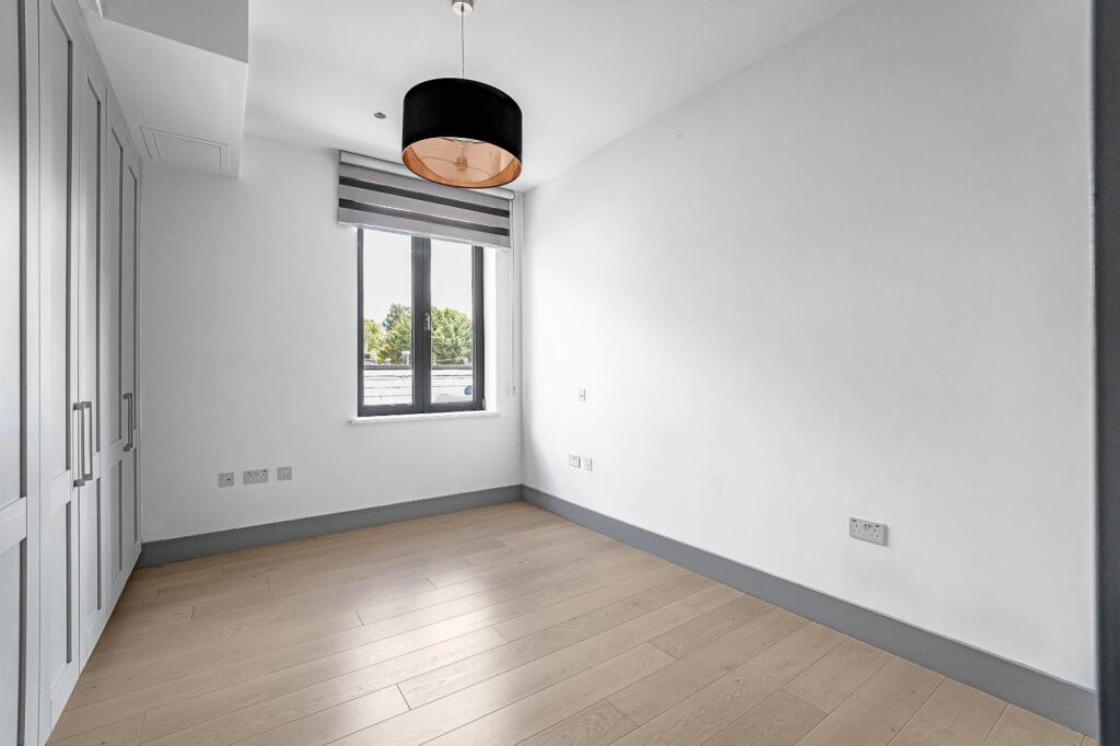 Carlton Road, London, W5