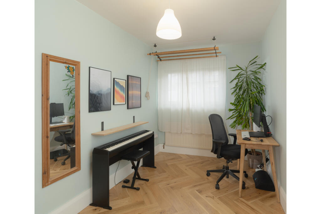 Flat 12 Fairchild House, Frampton Park Road, Hackney, E97NX