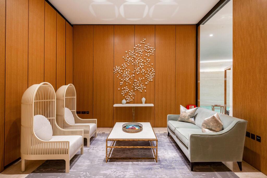 One Kensington Gardens, Kensington, London, W8 5NX