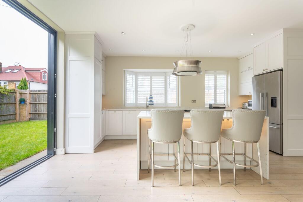 Milnthorpe Road, W4, Grove Park, London, W4