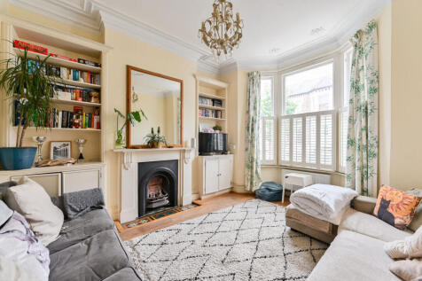 Forthbridge Road, Clapham Common North Side, London, SW11