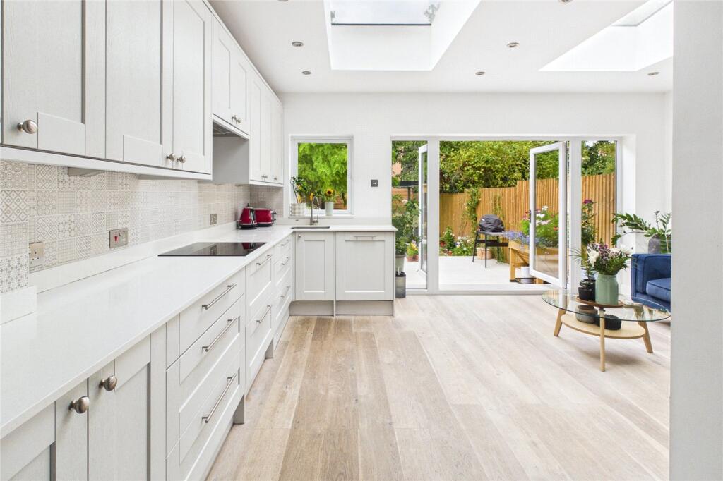 Trelawn Road, London, SW2