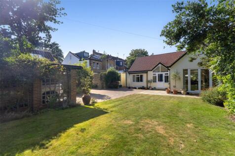 Ferry Road, Twickenham, TW1