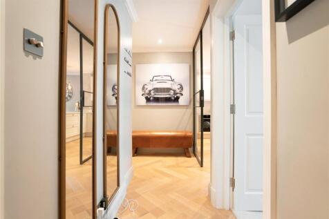 Clevedon Road, Twickenham, TW1