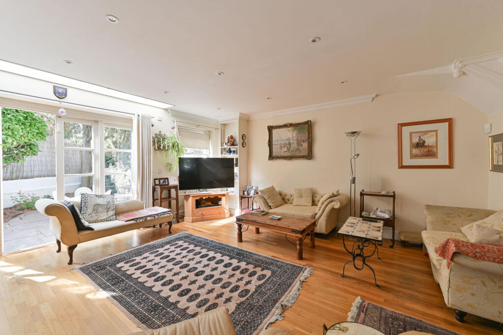 Rodenhurst Road, Abbeville Village, London, SW4