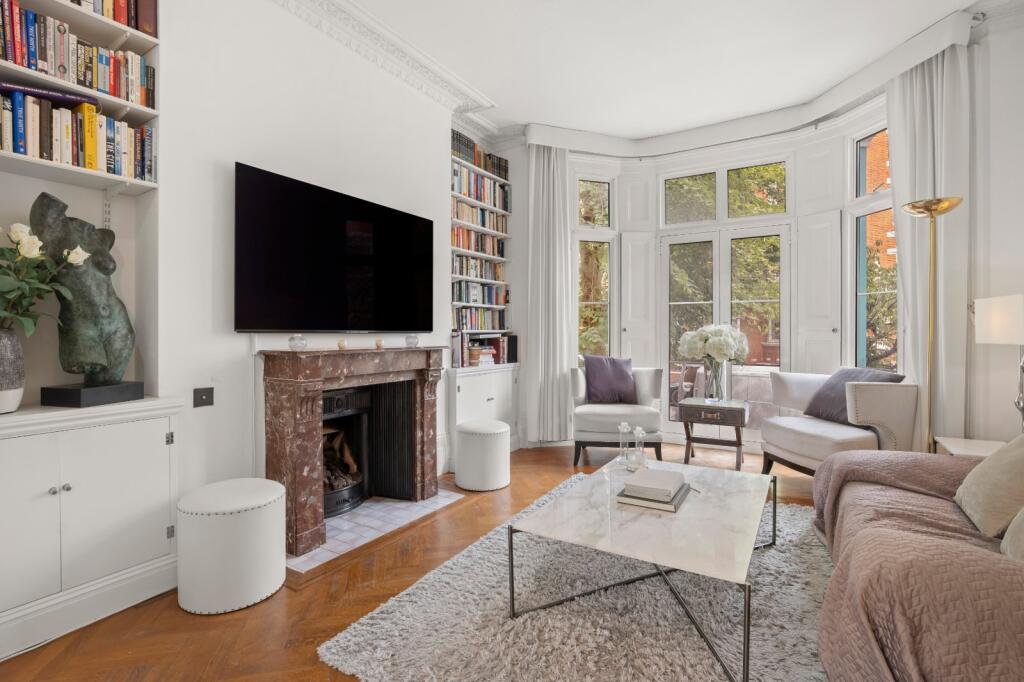 Abingdon Villas, 
Kensington, W8