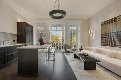 Ladbroke Grove, Notting Hill, London, W11