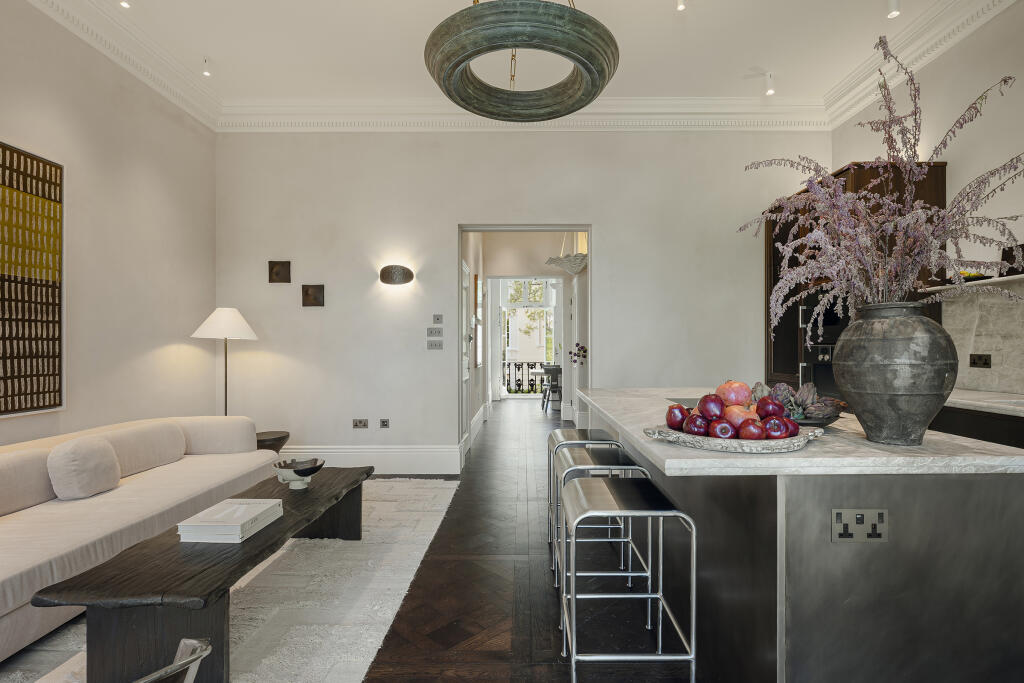 Ladbroke Grove, Notting Hill, London, W11