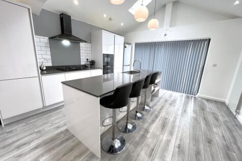 Boleyn Road, Forest Gate, E7