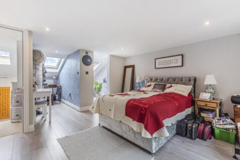 Cranford Close, West Wimbledon, London, SW20