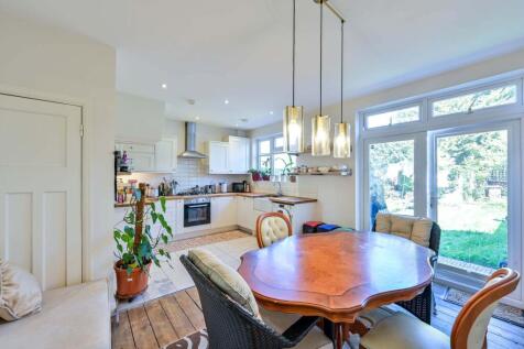 Westway, Raynes Park, London, SW20