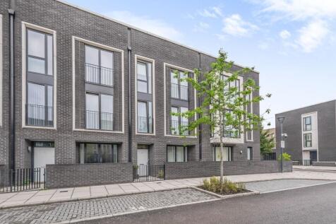 Villiers Gardens, Stratford, London, E20