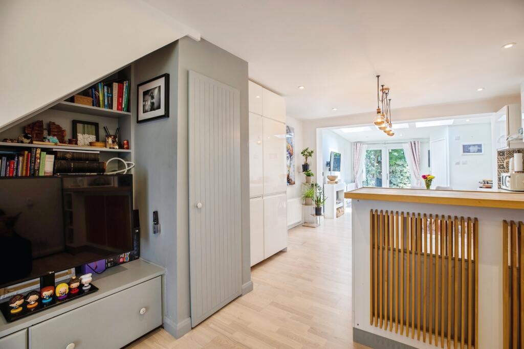Willmore End, London, SW19