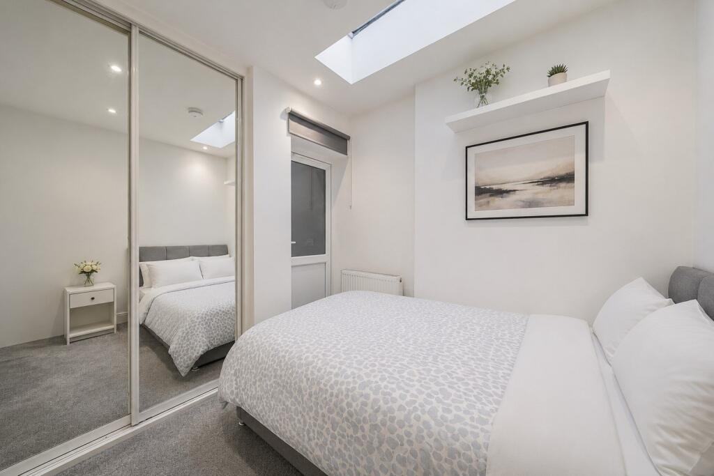Durnsford Road, Southfields, SW19