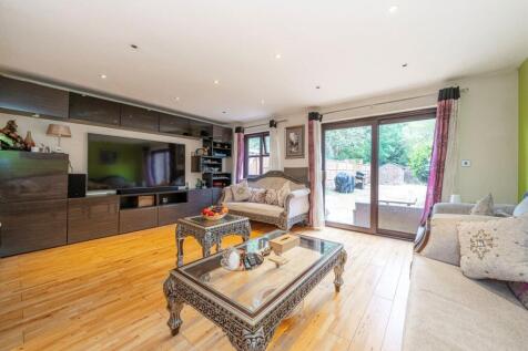 Beaumont Place, Isleworth