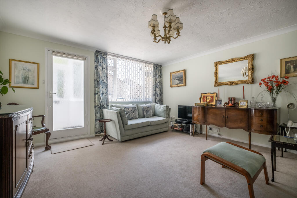 Strawberry Hill Close, Twickenham, TW1