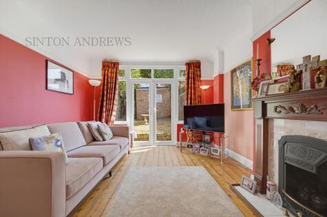 Moorfield Avenue, Ealing, W5